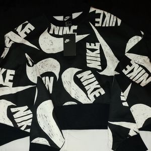 Nike Crop Top W/ Matching Leggings Set